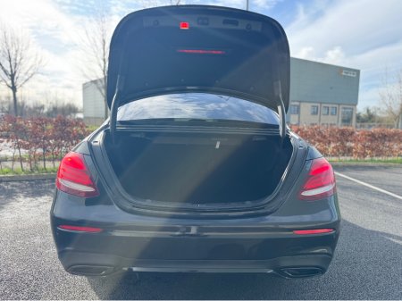 2019 Mercedes-Benz E Class - thumbnail 9