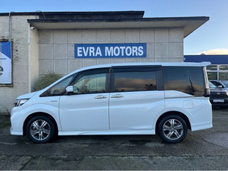 2020 Honda Stepwagon SPADA 7 SEATER HYBRID 2.0 PETROL //LOW MILES//ADAPTIVE CRUISE CONTROL//KEYLESS ENTRY//REVERSE CAMERA//POWER SLIDING REAR DOORS// €29,950 thumbnail