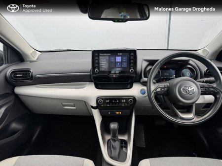 2023 Toyota Yaris - thumbnail 8