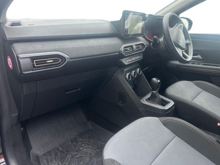 2025 Dacia Sandero Stepway STEPWAY Extreme TCe 90 CVT GSR2 €25,950 thumbnail