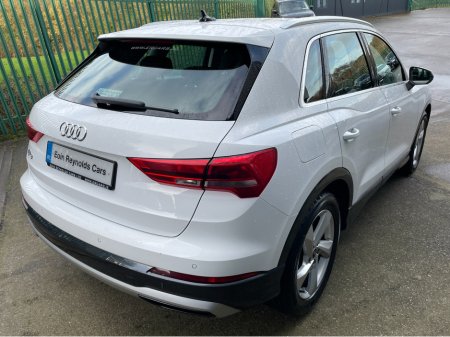 2024 Audi Q3 35 TDI 150HP S-TRONIC SE AUTO €41,995 thumbnail