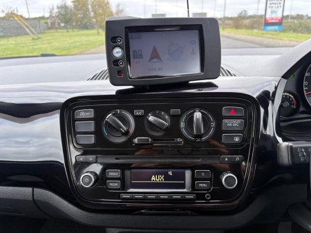 2015 Volkswagen up! - thumbnail 10