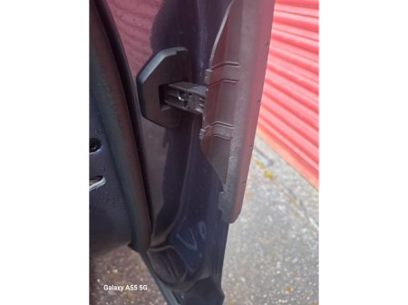 2021 Ford Focus - thumbnail 9