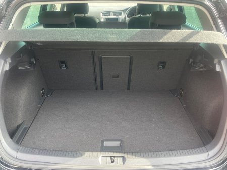 2016 Volkswagen Golf - thumbnail 10