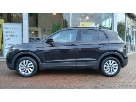 2023 Volkswagen T-Cross Life 1.0 TSI 95HP, Black Met. 57km. €23,900