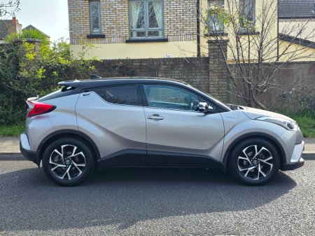 2019 Toyota C-HR - thumbnail 2