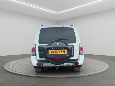 2016 Mitsubishi Pajero  thumbnail