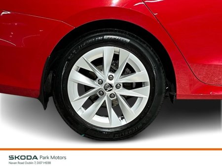 2023 Skoda Octavia Ambition Combi 1.0TSI 110BHP - Reversing Camera - Climate Control - Cruise Control - Auto Lights/Wipers - Apple CarPlay/Android Auto €25,950 thumbnail