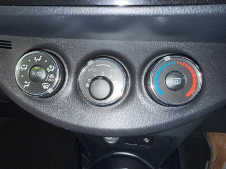 2020 Toyota Yaris  €12,990 thumbnail