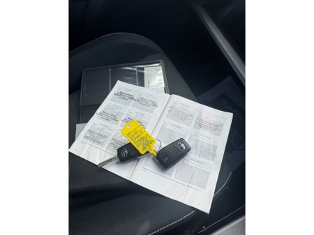 2016 Toyota Rav4 - thumbnail 9