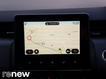 2025 Renault Clio TCe 90 DFull Evolution €23,900 thumbnail