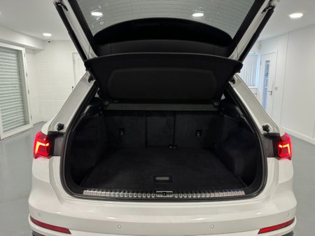 2019 Audi Q3 - thumbnail 38