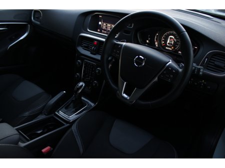 2017 Volvo V40 2.0D4 MOMEMTUM EDITION 180HP 5DR HATCHBACK AUTOMATIC // HUGE SPEC // 1 OWNER CAR WITH 112,355 KM'S // WELL WORTH VIEWING // BUY WITH CONFIDENCE AA AND SIMI APPROVED DEALER 2026 // FINANCE ARRANGED // €15,950 thumbnail