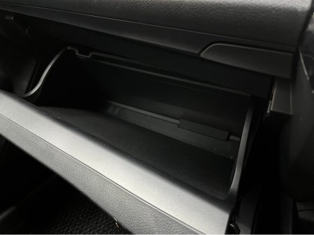 2025 Toyota Corolla - thumbnail 14