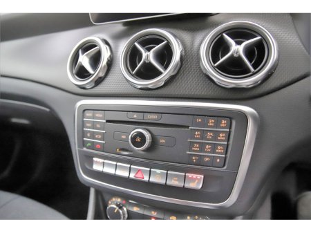 2017 Mercedes-Benz GLA Class GLA 180 *HALF LEATHER*REVERSE CAM*PARK SENSORS* thumbnail