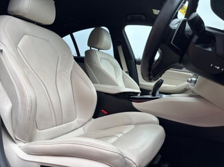 2022 BMW 5 Series - thumbnail 9