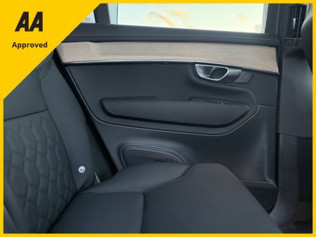 2025 Volvo XC90 - thumbnail 21