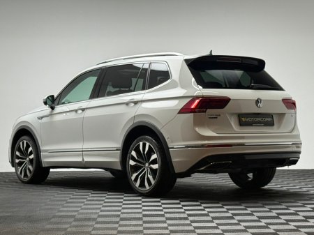 2020 Volkswagen Tiguan Allspace R-LINE 2.0TDI 150HP 7 SEATER *PAN ROOF* €32,990 thumbnail