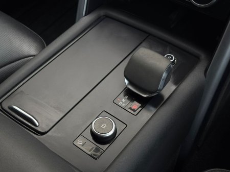 2024 Land Rover Discovery - thumbnail 16