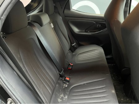 2021 Toyota Yaris - thumbnail 10