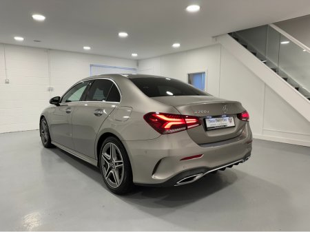 2021 Mercedes-Benz A Class (211) A200D AMG AUTO €31,950 thumbnail