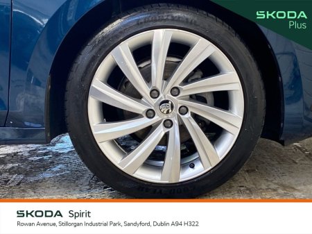 2023 Skoda Octavia - thumbnail 8