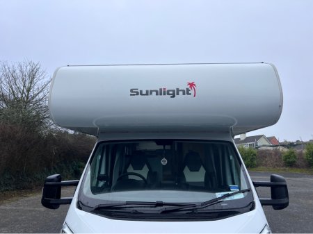 2020 Sunlight T 67 A72 RIGHT HAND DRIVE 3DR €69,800 thumbnail