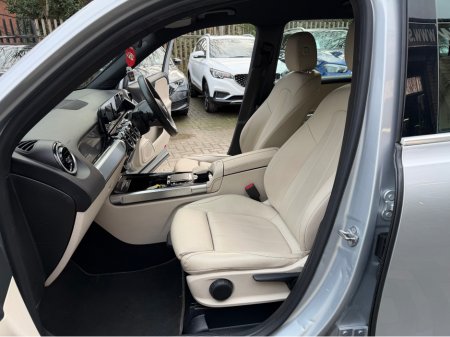 2021 Mercedes-Benz GLB 180 D AUTO 7 5DR €34,950 thumbnail
