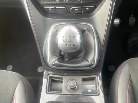 2019 Ford Kuga 1.5 120PS FWD 4DR ST-LINE €11,950 thumbnail