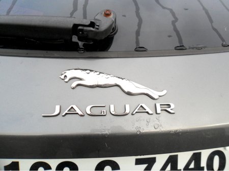 2016 Jaguar F-Pace 2.0 D PORTFOLIO  AUTO.......NCT 09/26........ENGINE REBUILT BY JAGUAR €18,995 thumbnail