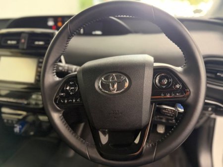 2022 Toyota Prius - thumbnail 9