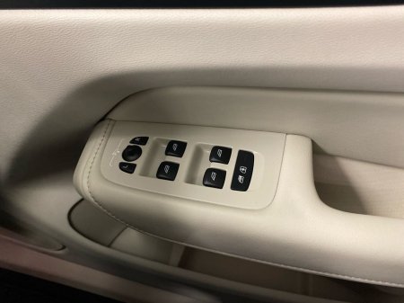 2024 Volvo XC60 2 YEARS SELKT WARRANTY ULTRA T6 PHEV €62,995 thumbnail