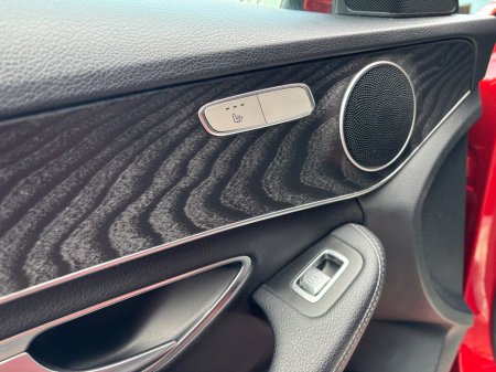 2016 Mercedes-Benz C Class - thumbnail 17