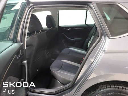 2023 Skoda Kamiq Style 1.0TSI 110HP €24,950 thumbnail