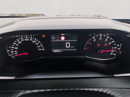 2020 Peugeot 2008 - thumbnail 11