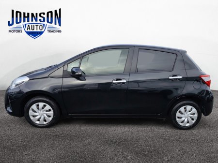 2018 Toyota Vitz - thumbnail 5