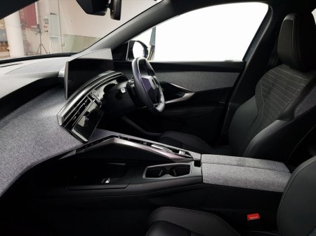 2024 Peugeot 3008 - thumbnail 4