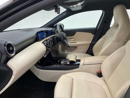 2019 Mercedes-Benz A Class A 200 PROGRESSIVE LINE A/T €26,950 thumbnail