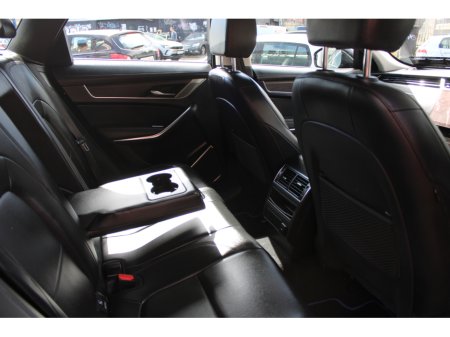 2022 Jaguar F-Pace - thumbnail 3