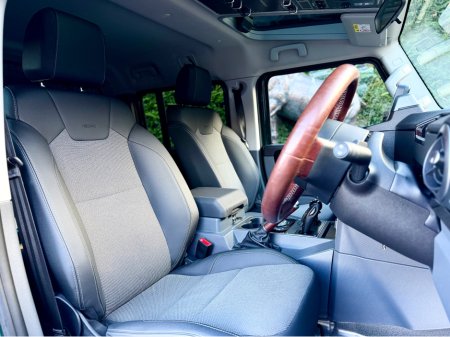 2024 INEOS Grenadier 5DR AUTO €92,950 thumbnail