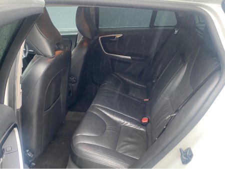 2012 Volvo V60 - thumbnail 11