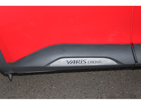 2023 Toyota Yaris Cross 1.5 Hybrid CVT Luna Sport €28,950 thumbnail