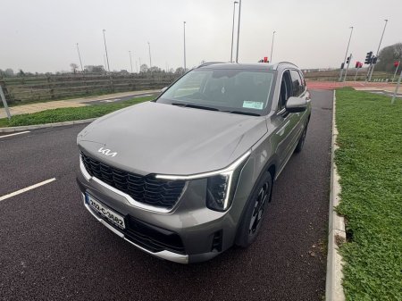 2025 Kia Sorento DSL new model 7S, 2.2 diesel auto, *7 year warranty* *3 year AA* *3.9% finance* Apple CarPlay, Sat Nav, Heated Steering Wheel, Touch Screen Info €65,900