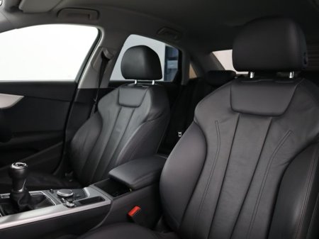 2018 Audi A4 - thumbnail 19