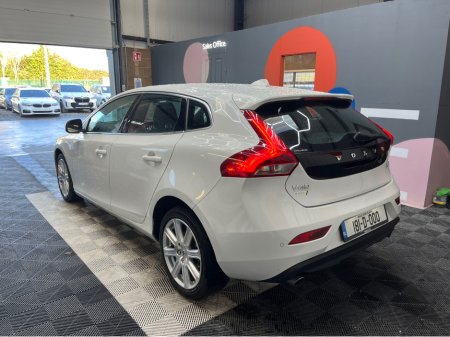 2018 Volvo V40 €16950! 2018 Volvo V40 Automatic 2.0 Diesel - Heated Leather Seats - Reverse Camera €16,950