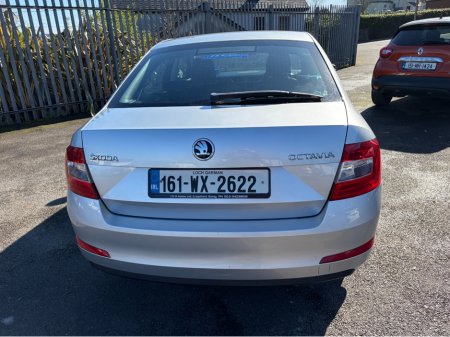 2016 Skoda Octavia - thumbnail 2