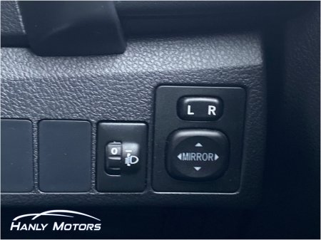 2016 Toyota Auris 1.4 D-4D LUNA 4DR €10,995 thumbnail