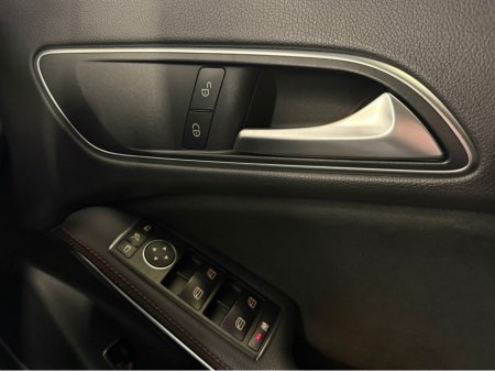 2019 Mercedes-Benz CLA Class - thumbnail 27