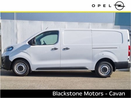 2025 Opel Vivaro  €38,550
