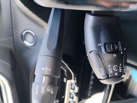 2025 Peugeot 2008 - thumbnail 22